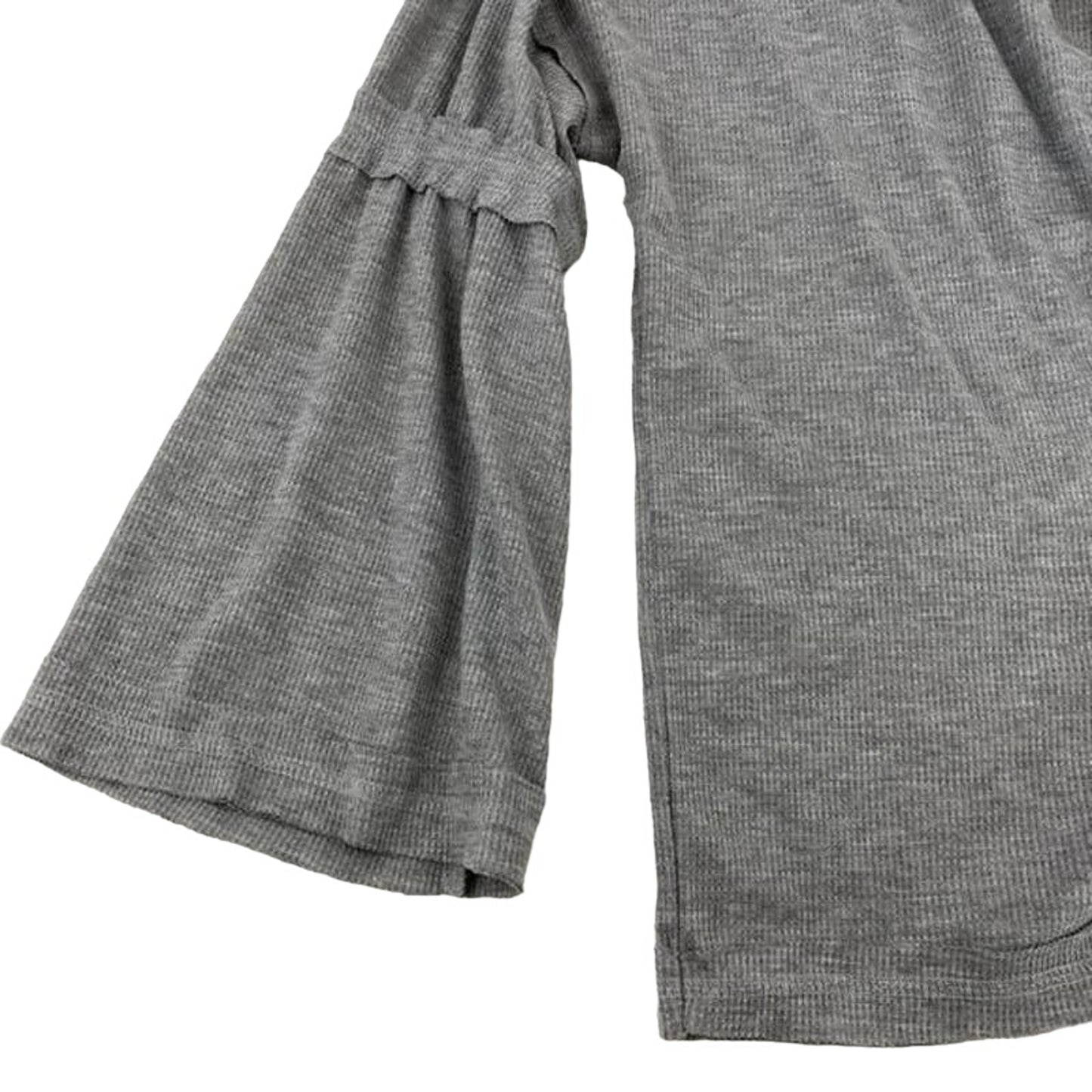 Baea Los Angeles Raw Seams Waffle Thermal Bell Sleeve Top Sz LARGE Grey NWT
