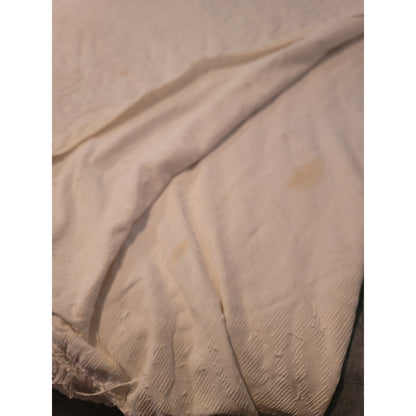 Vintage White Chenille Candlewick Medallion Queen Bedspread with Fringe