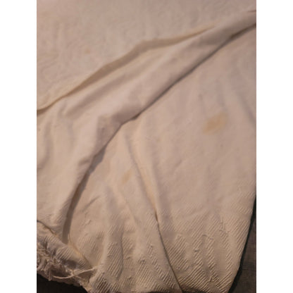 Vintage White Chenille Candlewick Medallion Queen Bedspread with Fringe