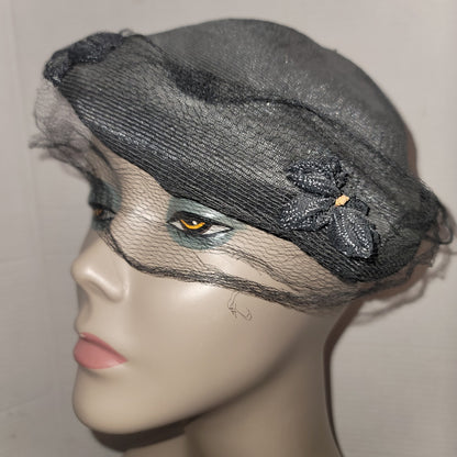 Vintage Black Pillbox Hat Veil 1940s 50s Noir Goth Mourning Pinup Rockabilly