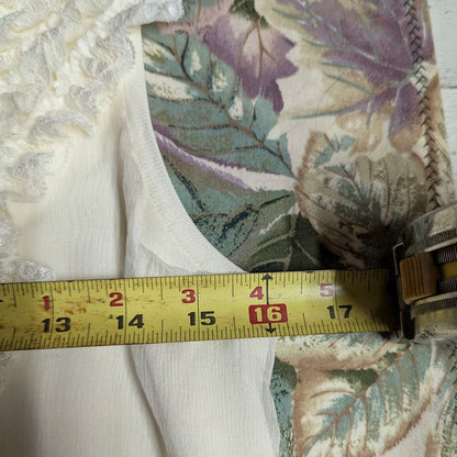 Dolce Cabo Cream Cream Ruffle V-Neck Sleeveless Knit Top Blouse Size Medium