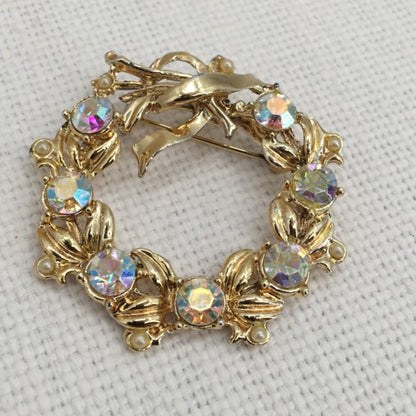 Glass Wreath of Roses Brooch, Art Deco Style, Vintage Jewelry 1960s Iridescent