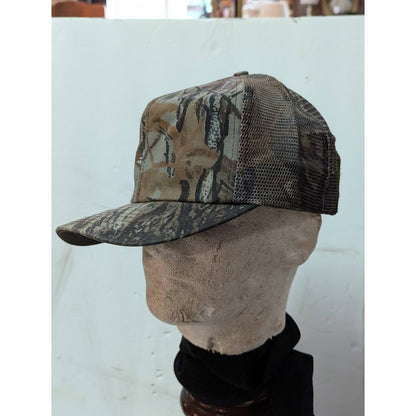 VINTAGE Paramount Snap Back Adjustable TRUCKER Hat Mesh Foam Cap USA Comouflage