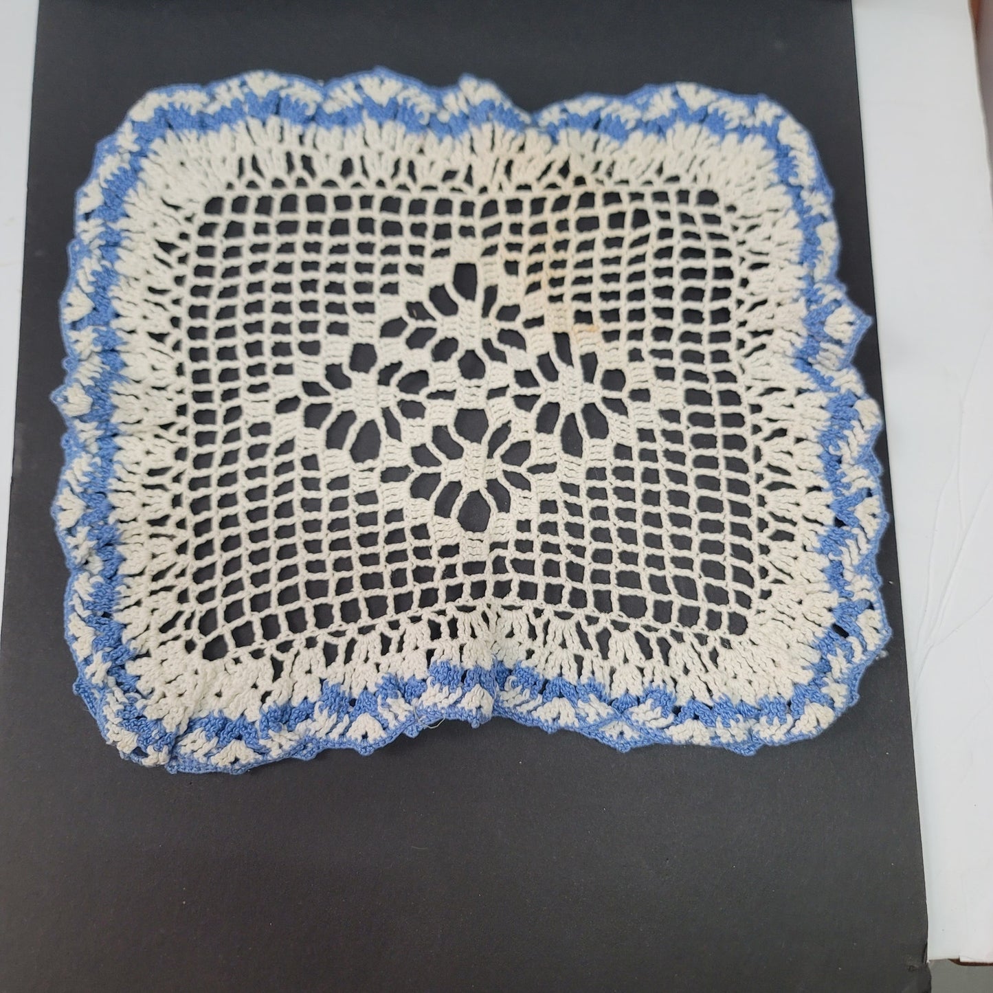 Vintage 2D raised cream and blue doily square handmade crochet