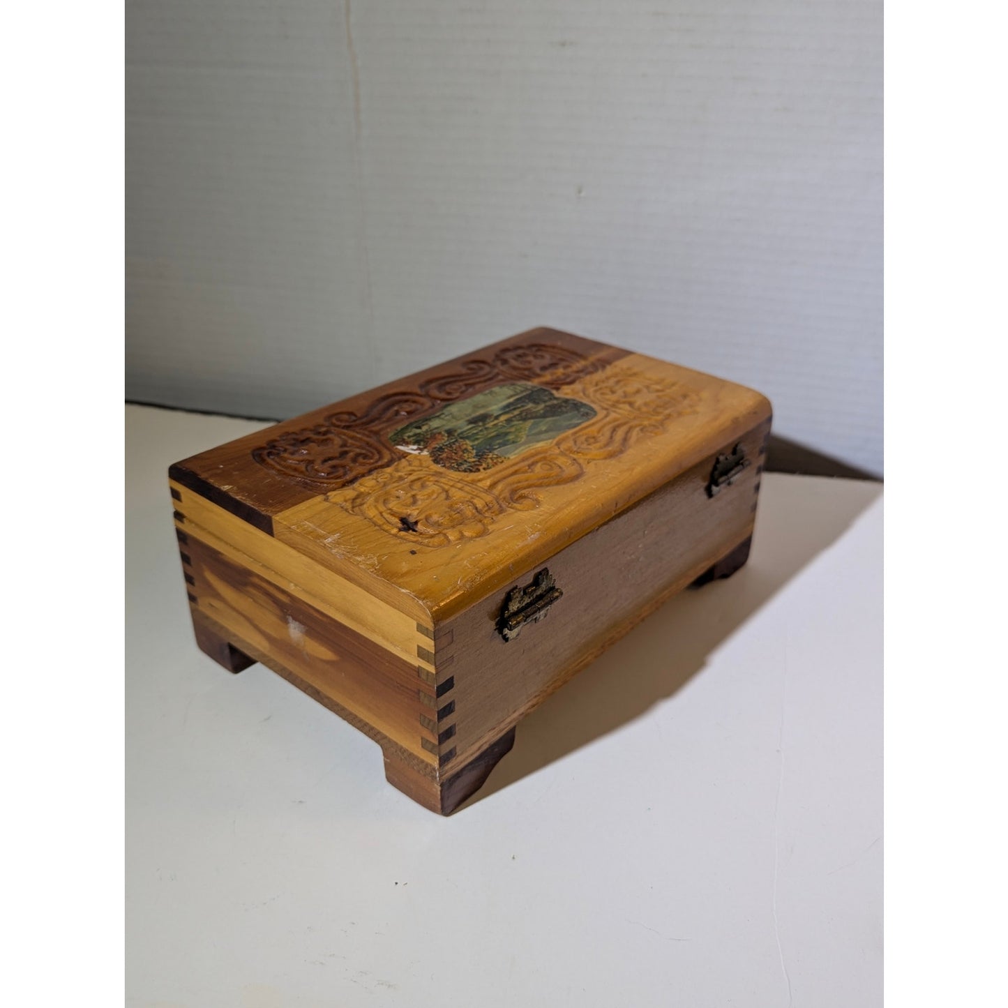 Vintage Carved Cedar Keepsake Box Footed Jewelry Stash Chest Rustic Lodge