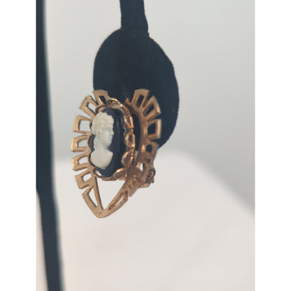 Vintage Black and White Cameo Heart Clip-On Earrings Filigree Gold-Tone