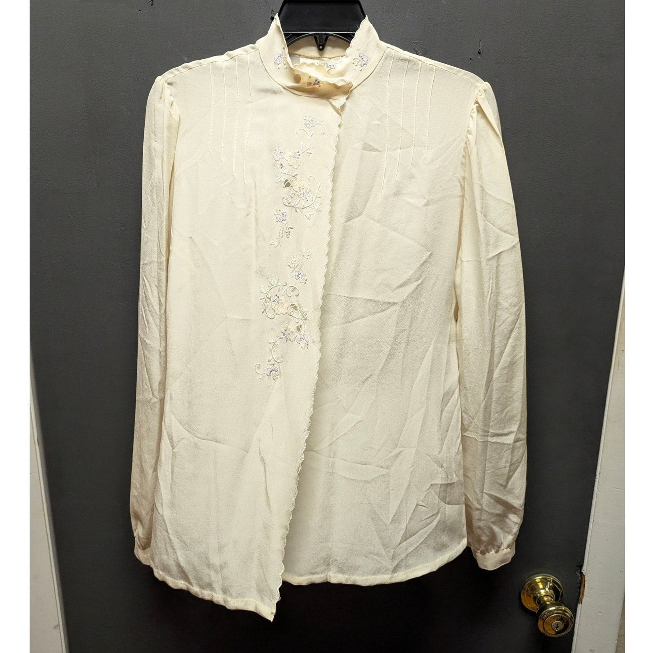 Lloyd Williams Vintage Silk Cream Blouse Floral Embroidered Romantic Cottage 6