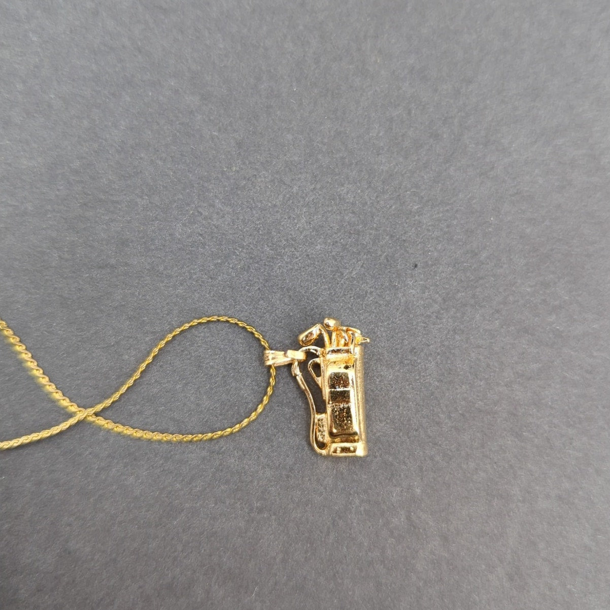 Vintage Fashion Gold-Tone Miniature Golf Bag Pendant Necklace