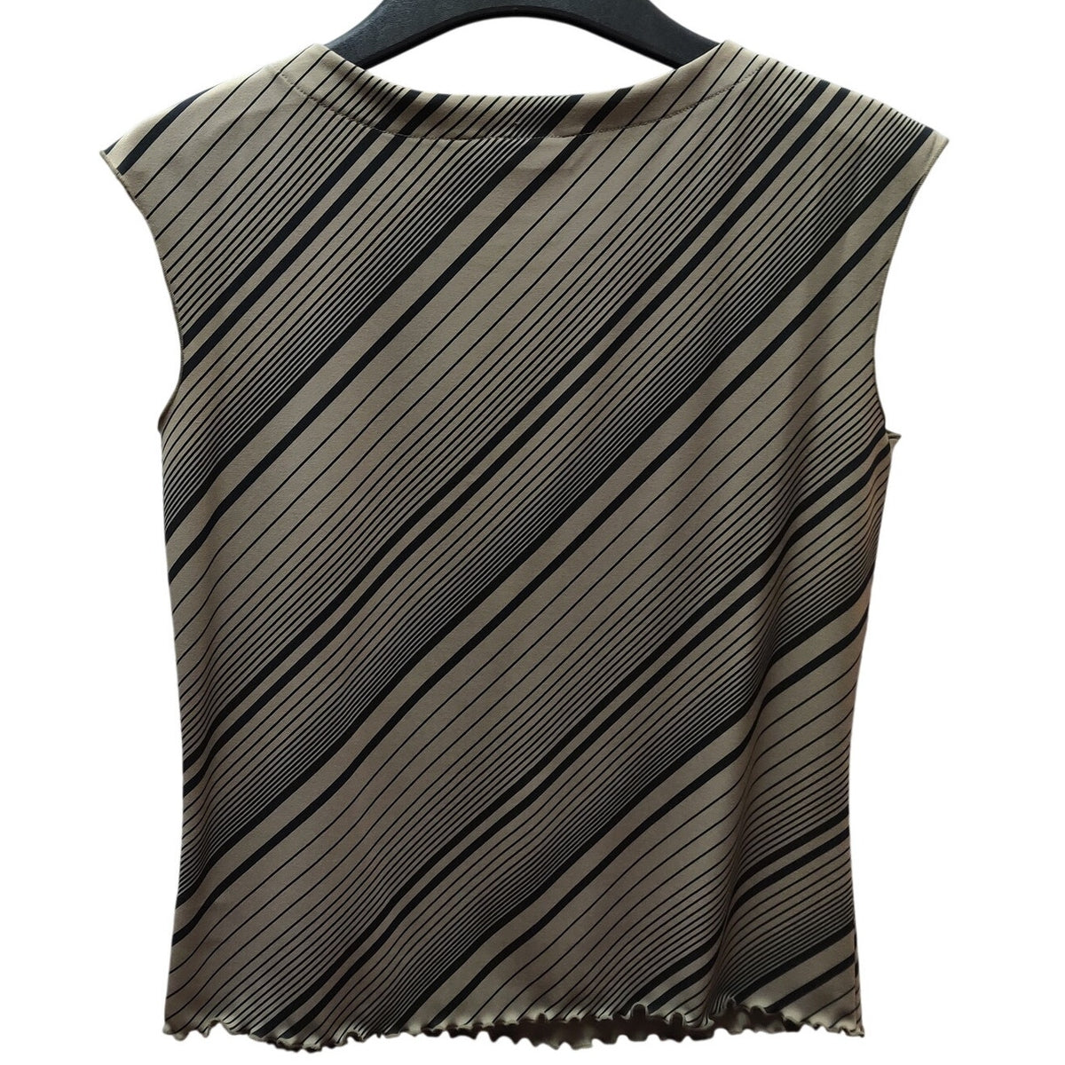 QUE Diagonal Stripe Sleeveless Top Womens Medium Tan Black Keyhole Bow Blouse