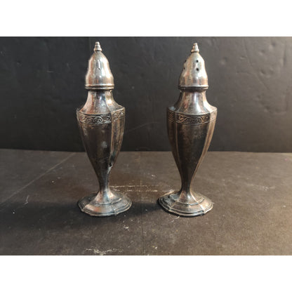 Vintage Peerless Silver Co. Salt And Pepper Shakers Metal Art Deco Pair