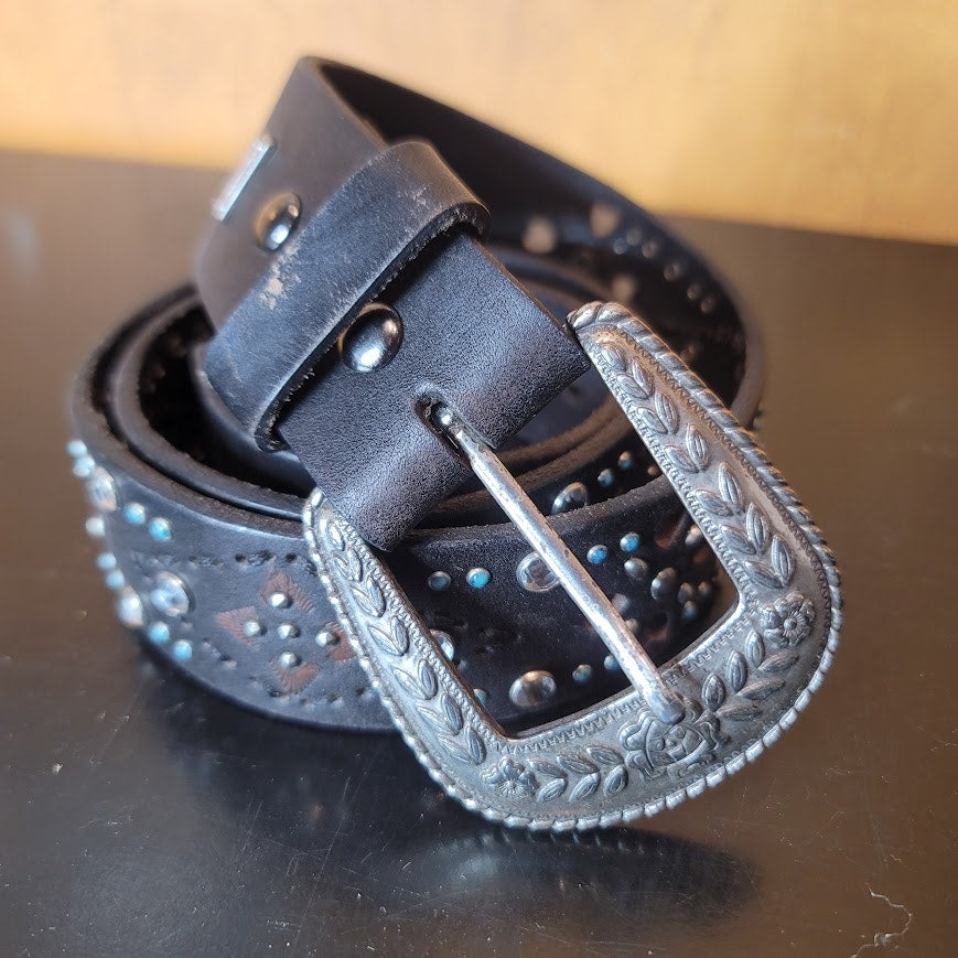 Ariat Leather Studded tooled Silver Buckle Size 34 Hearts Rhinestones Boho BELT