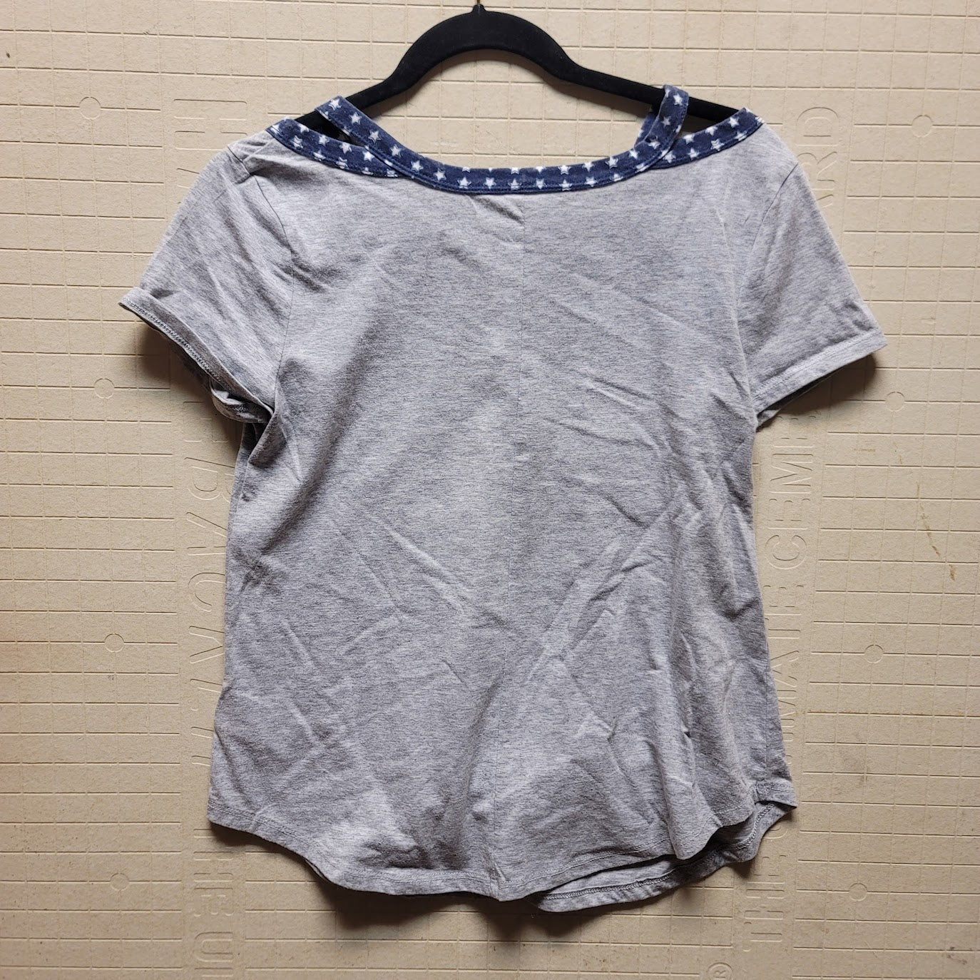 Disney Parks Size Medium Gray Blue White Short Sleeve Cotton