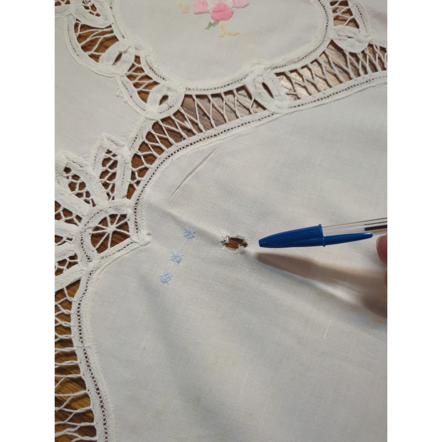 Vintage Hand-Embroidered & Cutwork Lace White Oval Tablecloth Pastel Florals