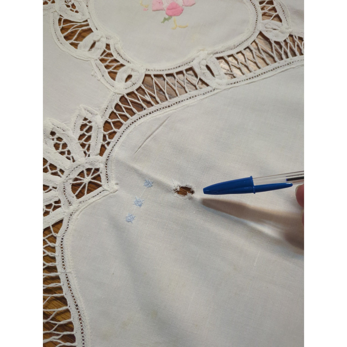 Vintage Hand-Embroidered & Cutwork Lace White Oval Tablecloth Pastel Florals
