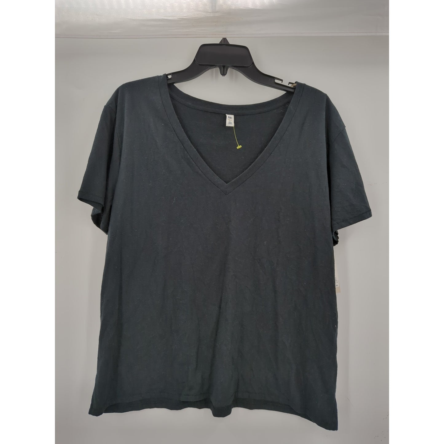 BP. Charcoal Grey V-Neck Short Sleeve Tee Shirt Size XL