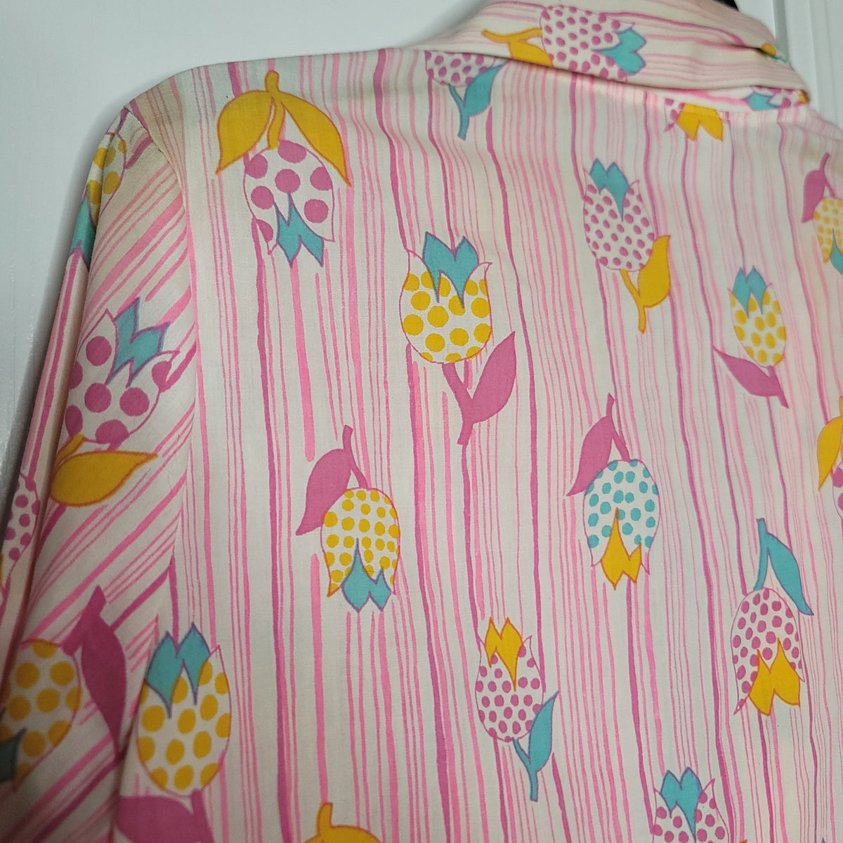 GAYMADE VINTAGE Pink Flowers funky Housecoat Dress Duster Pockets MED/LARGE