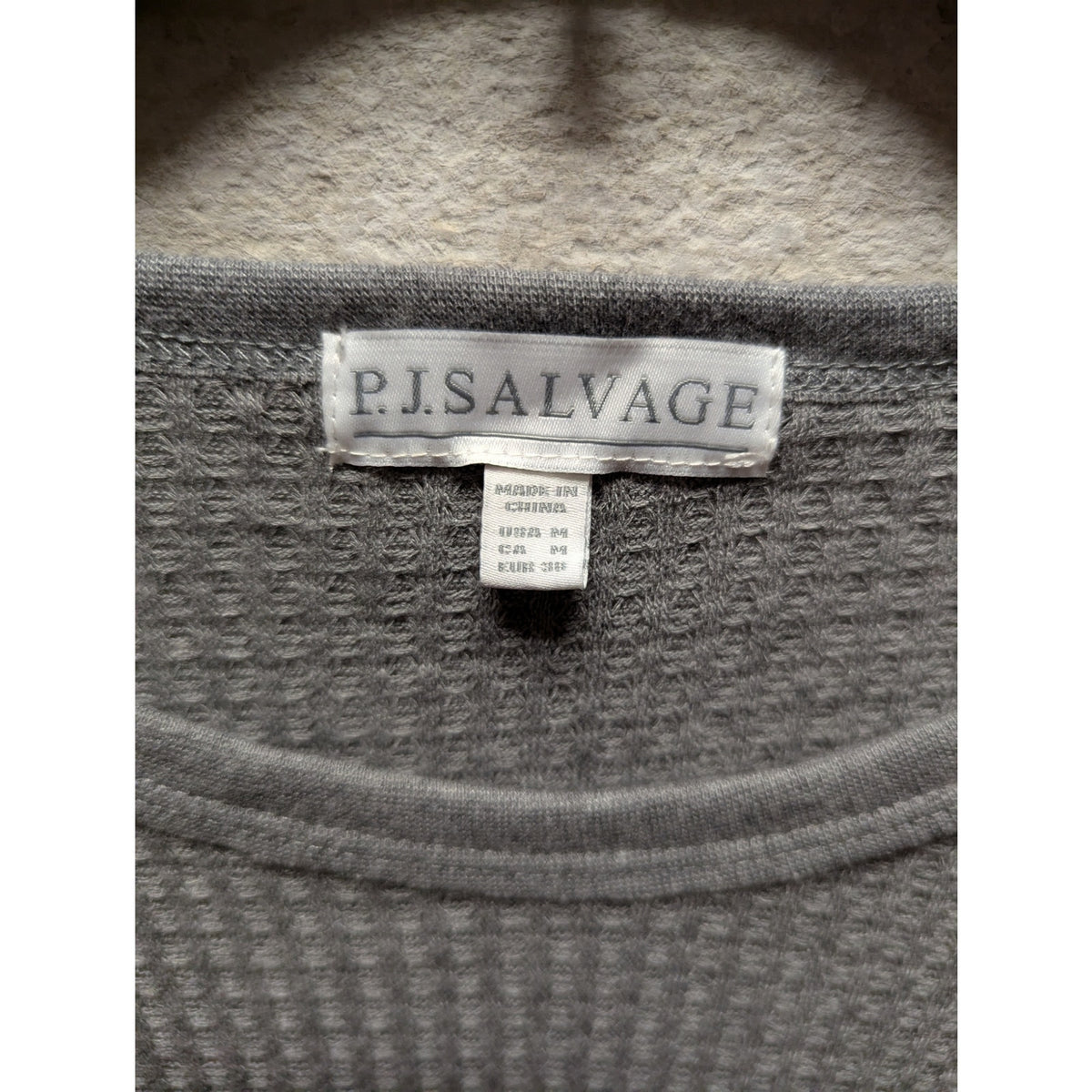 PJ Salvage gray thermal waffle knit Tshirt Womens Size medium layering