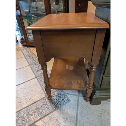 Secondhand Sandies Single solid wood nightstand with drawer