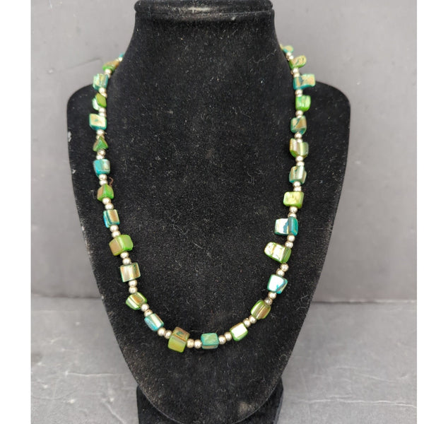 Vintage Green Bead Gold Tone Station Strand Choker Necklace Mid-Century Modern