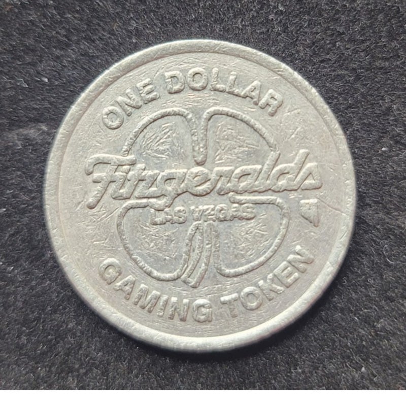 Vintage 1988 Fitzgeralds $1 Slot Machine Token Las Vegas Nevada Casino
