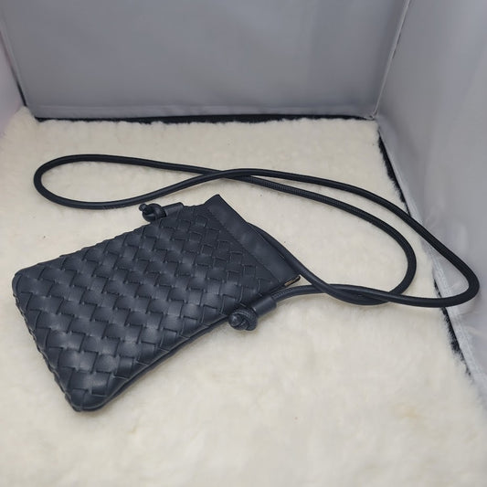 Urban Expressions JACKIE Black basketweave crossbody Vegan Leather  travel cell