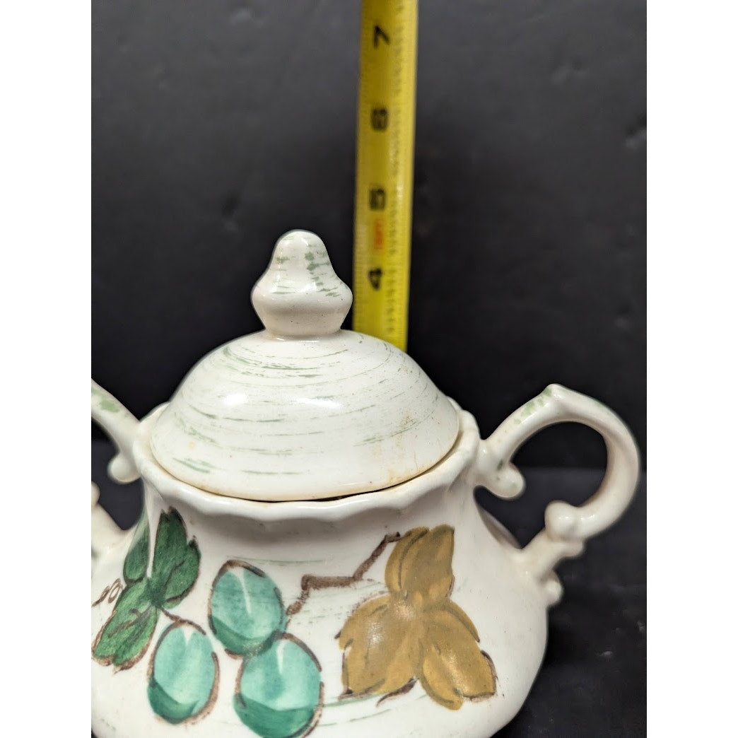 RETIRED Vineyard by Metlox Poppytrail Vernon Sugar Bowl & Lid 4 5/8"