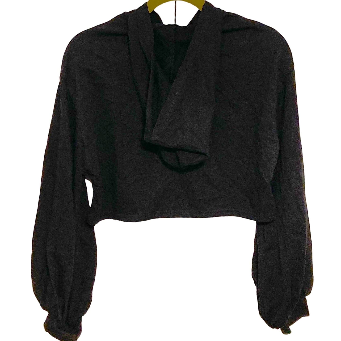 NWT Know One Cares Soft Lightweight Hoodie Crop Top Sz Medium in Black