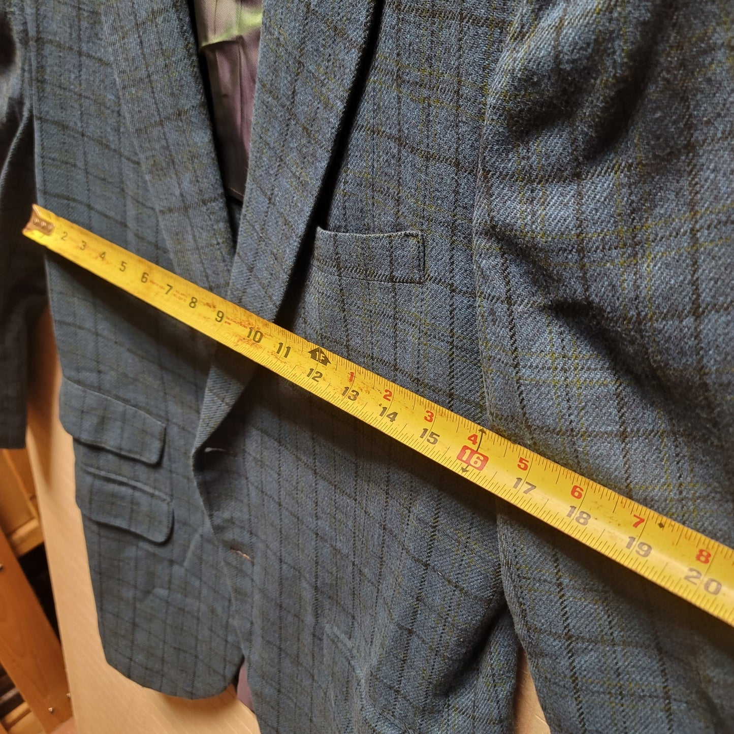 Schwobilt Vintage men's wool blazer coat jacket Size Medium plaid Blue