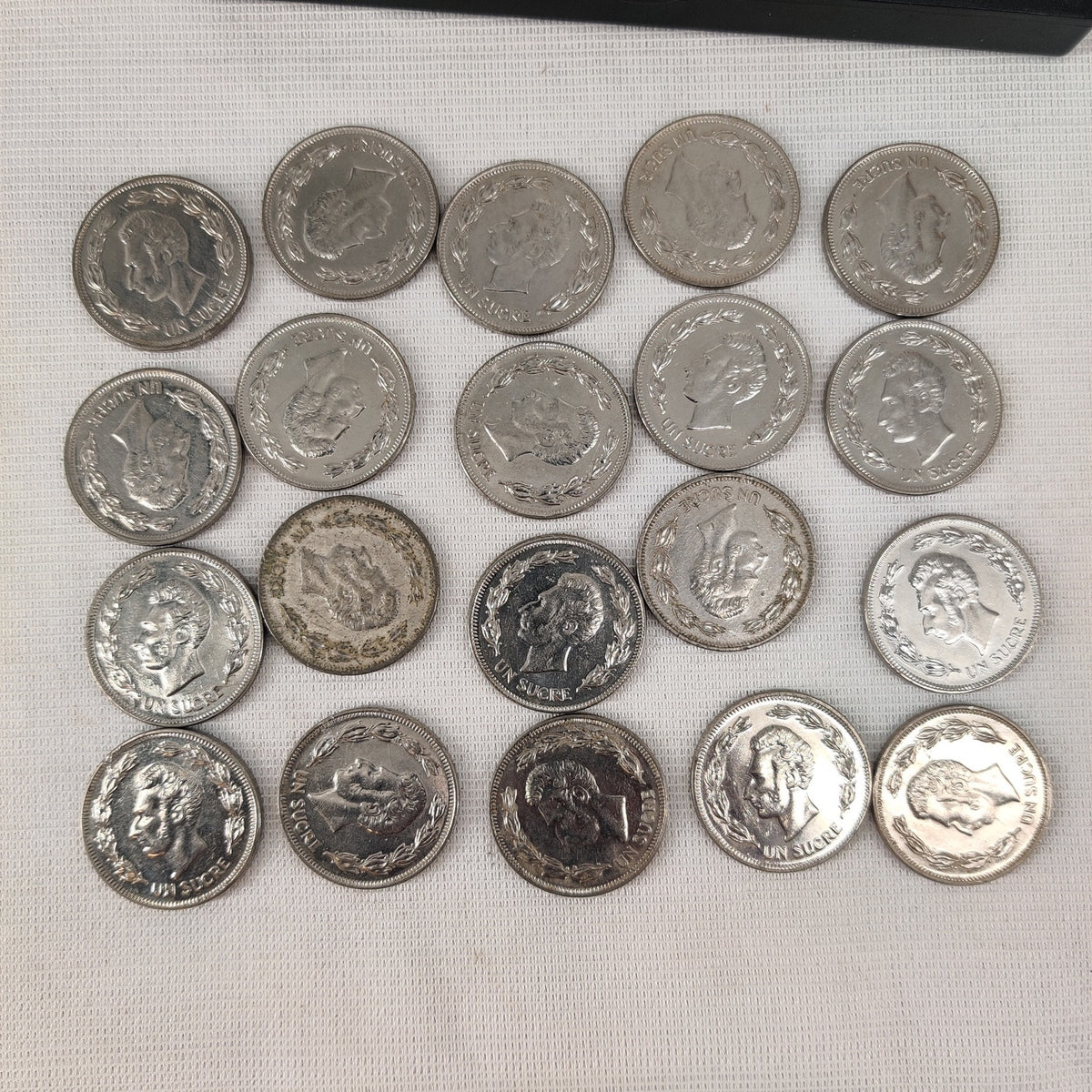 Ecuador 1 Sucre 1986 Nickel Clad Steel Coins Bulk Collection Lot of 20