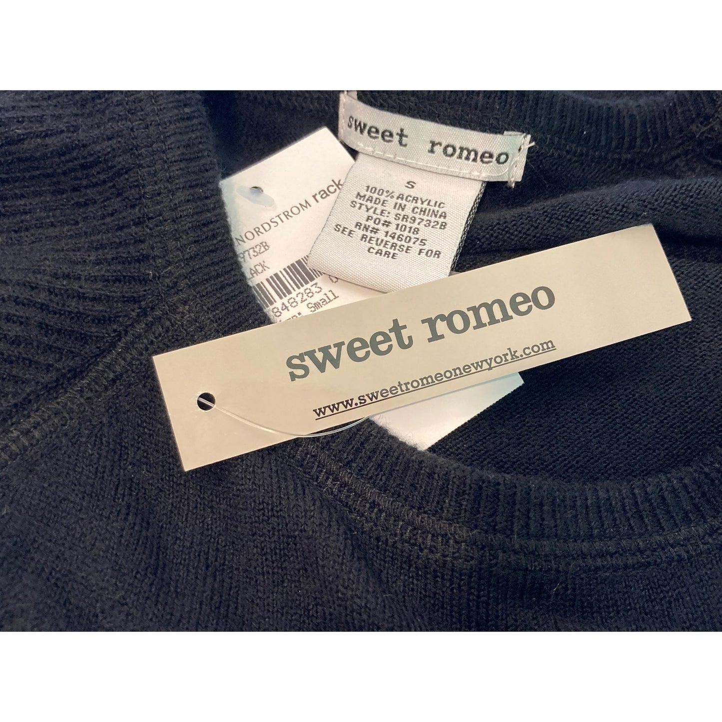 NWT Sweet Romeo Modern Crew Neck Raglan Sleeve Sweater Sz Small in Black