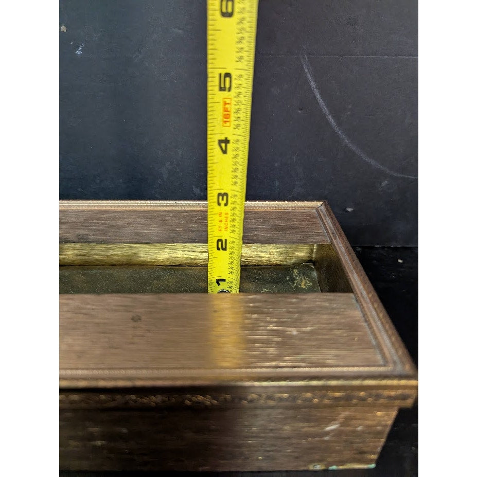 Vintage tissue box holder vanity metal Gold textured bathroom