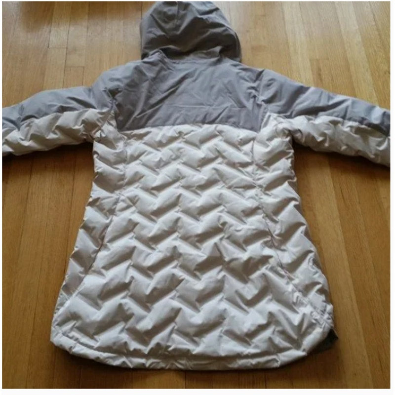 Columbia Down Mountain Croo Long Down Hood Jacket NEW $250.00 Size XS Chalk Gray