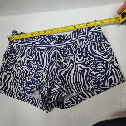 Lilly Pulitzer Womens Size 00 The Walsh Short Blue White Hidden Waves