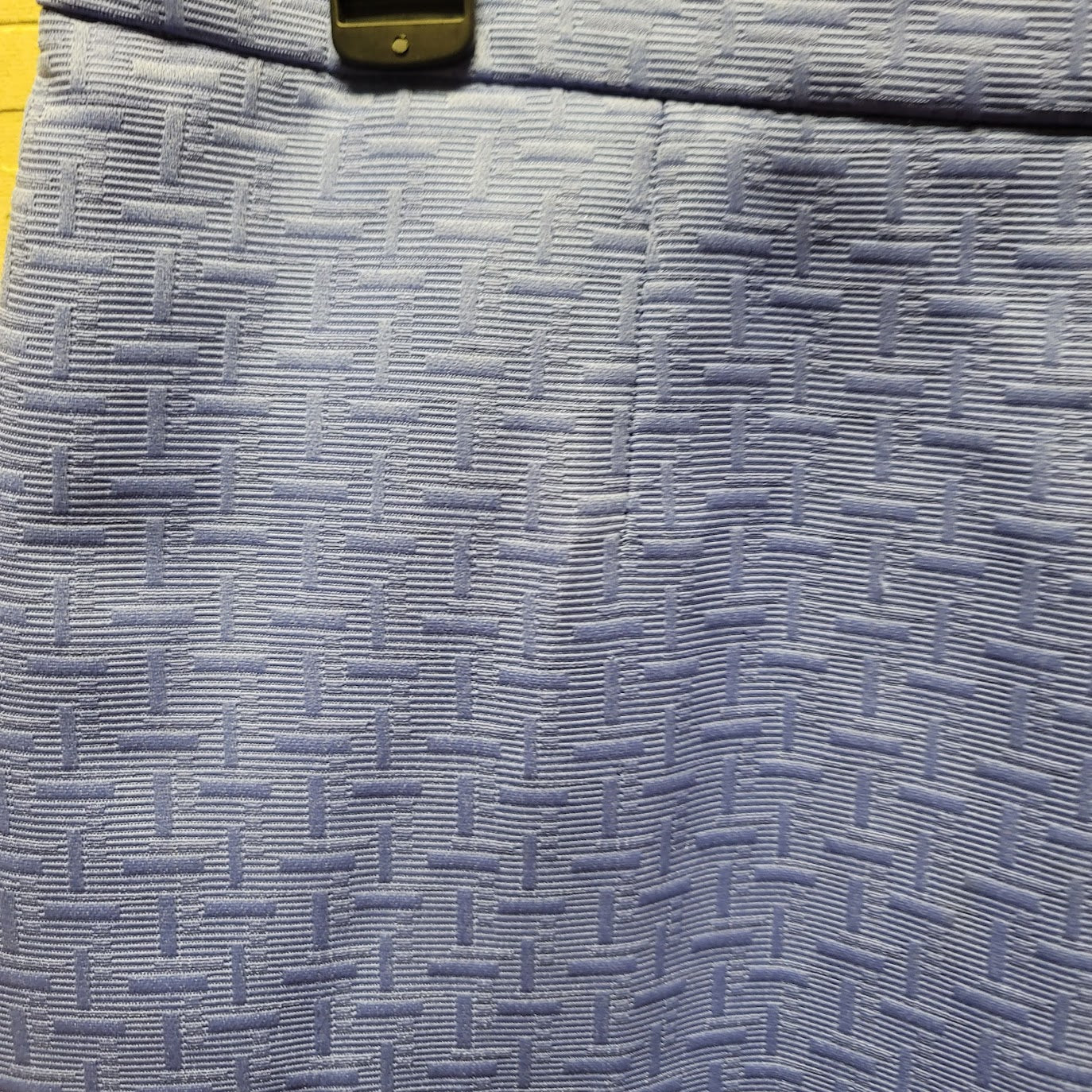 Le Suit Womens Skirt Size 16 W Blue Textured Career Work Back Slit