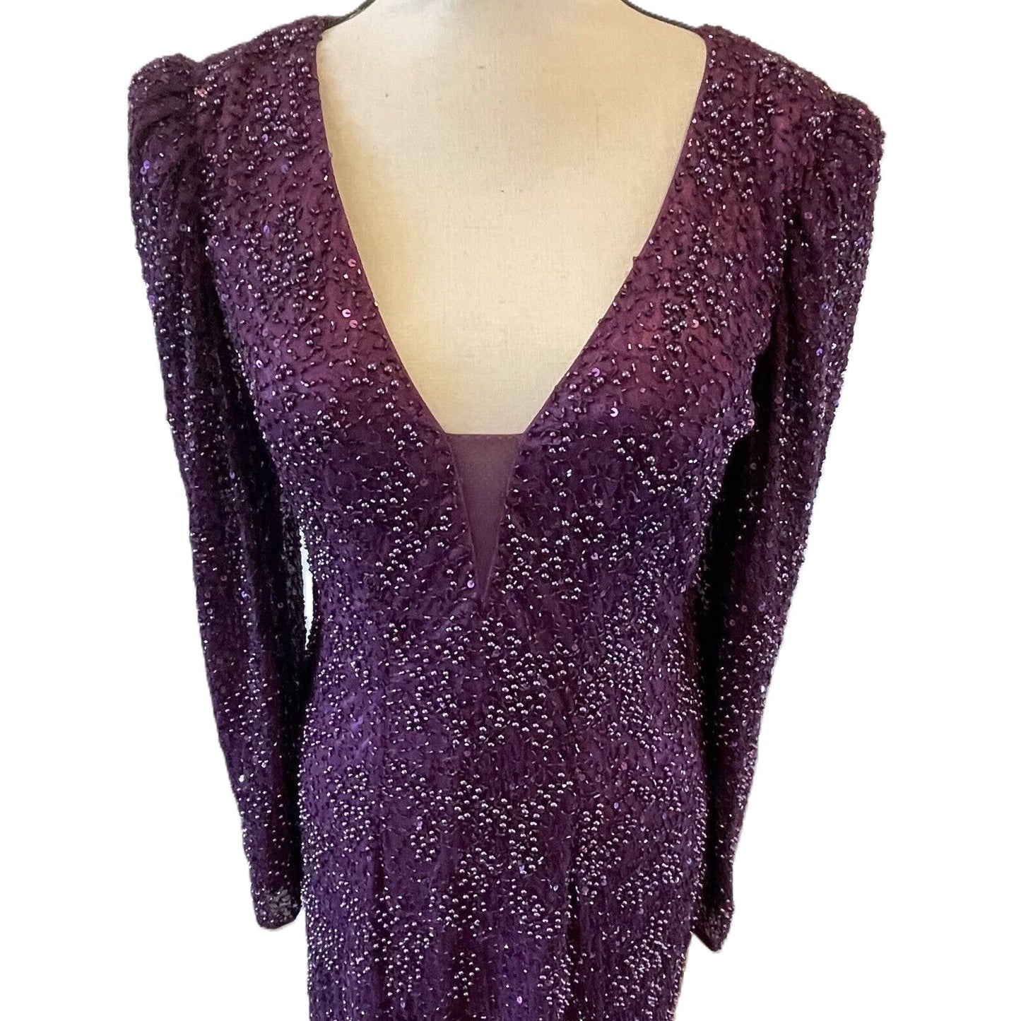 Mac Duggal Beaded Sequined Plunge Neck Evening Gown Style 5177D Sz 6 in Plum New