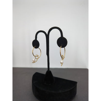 Vintage PIERCED fashion  Earrings Freshwater Pearl abstract hoop goldton