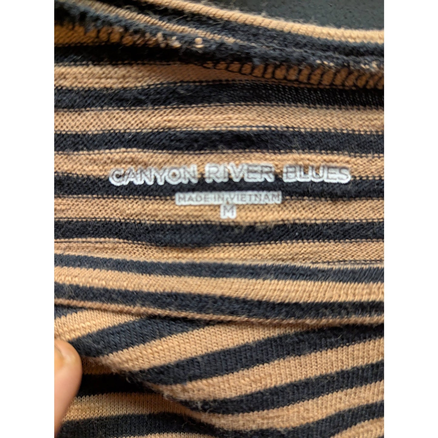 Canyon River Blues Black Striped Size Medium Side Button Detail Shirt Top NEW