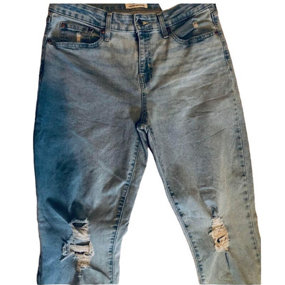 denizen levi’s size 10 W30 L27 style mid rise boyfriend Distressed