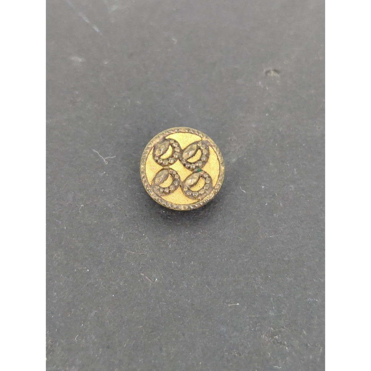 LOT of 15 Antique Vintage Victorian Brass Mixed Materials Buttons ESTATE FIND G