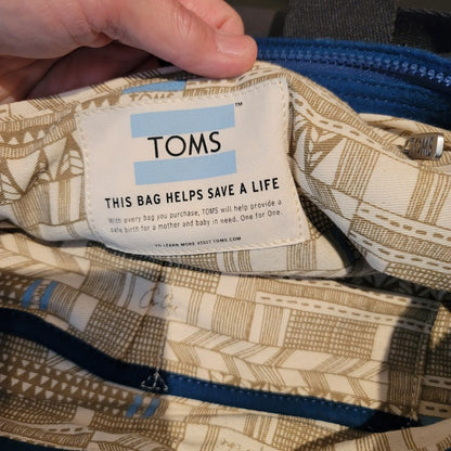Tom's bag Gray and black large tote Felt  Shoulder and Handheld straps TRAVEL