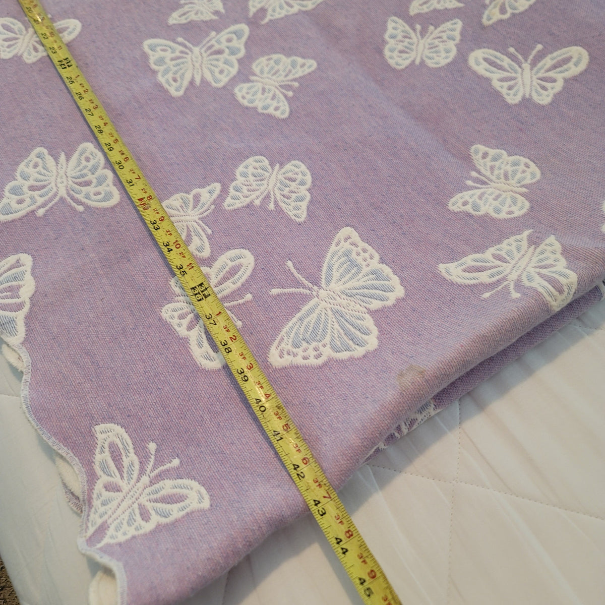 Reversible purple butterfly scalloped edge coverlet blanket bedspread Full Queen