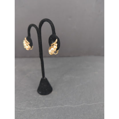 Vintage Trifari Brushed Gold Tone Faux Pearl Leaf Cluster Clip On Earrings Retro