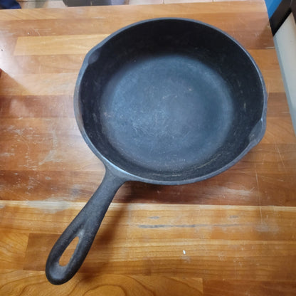 Vintage 1920’s-40’s BSR 8” Double Spout Iron Skillet 5C