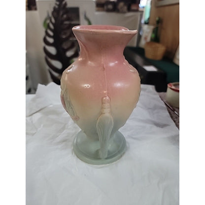 HULL POTTERY PINK AND BLUE 8-1/2 " VASE MAGNOLIA PATTERN # 2