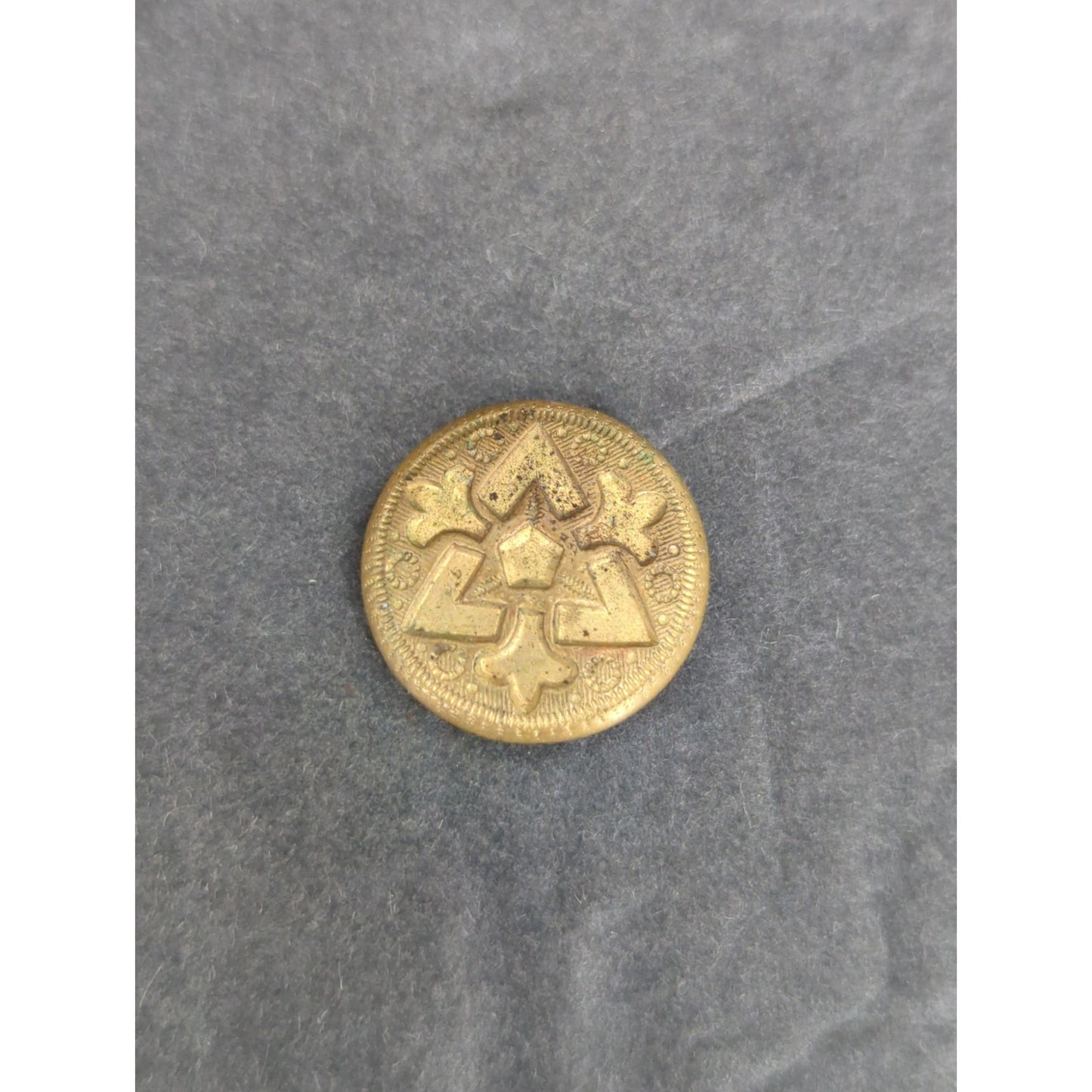 LOT LL of 10 Antique Vintage Victorian Brass Mixed Materials Buttons ESTATE FIND
