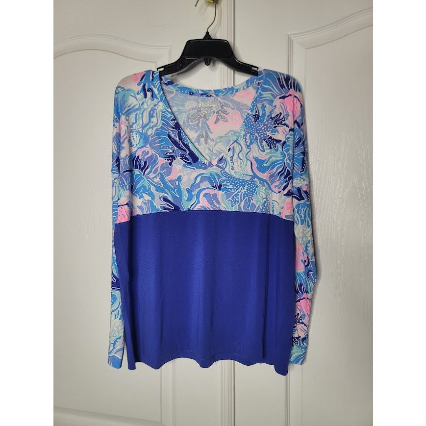 Lilly Pulitzer LARGE Long sleeve Shirt Finn V Neck Top Blue Shade Seekers
