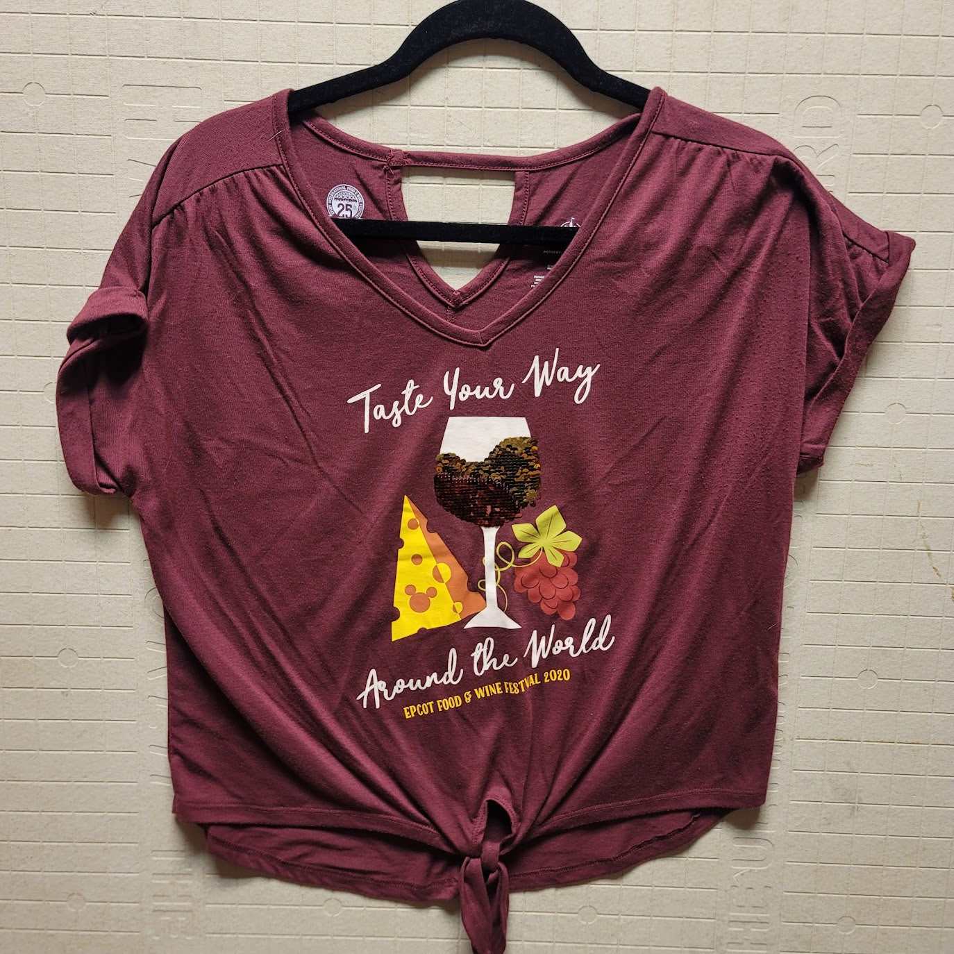 Disney Size Small Garnet T-Shirt Short Sleeve Taste Your Way Around World Epcot