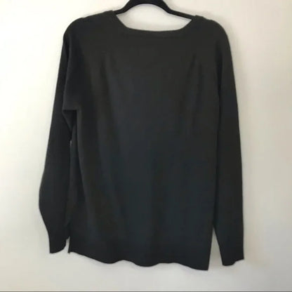 Bobeau Women's Classic V Neck Pullover Sweater Top small Black NWT High Low