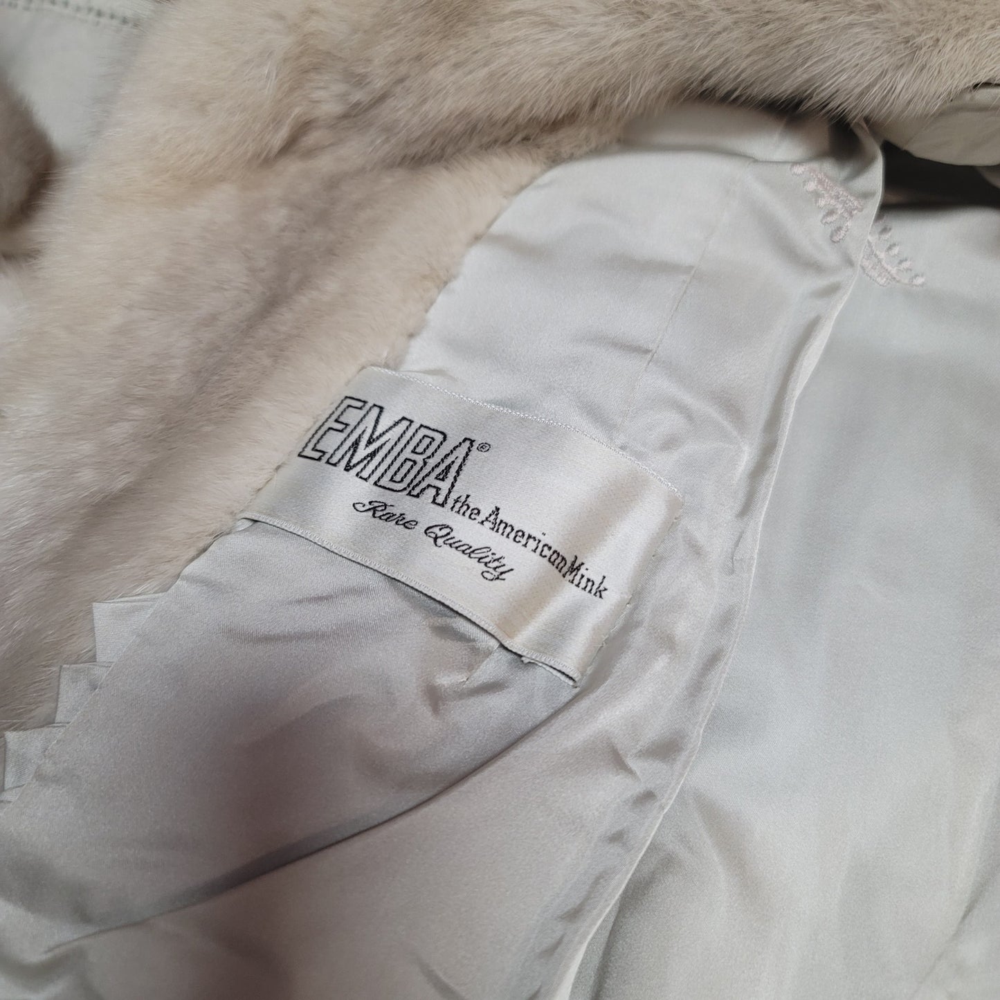 Emba VINTAGE white cream Jacket MINK Coat HOOK closure 1980s Lined Pockets