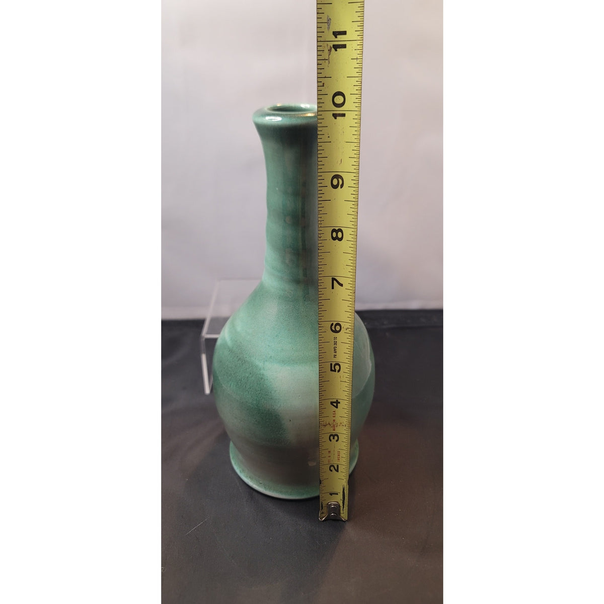 Handmade Contemporary Style Green Long-Neck Studio Art Pottery Vase GY / JY